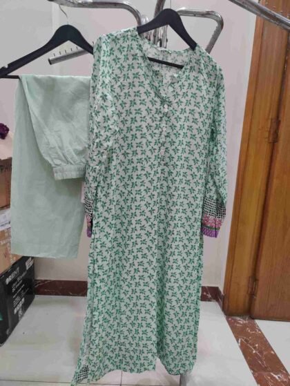 Sapphire arabic lawn