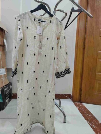 sapphire embroidred lawn shirt