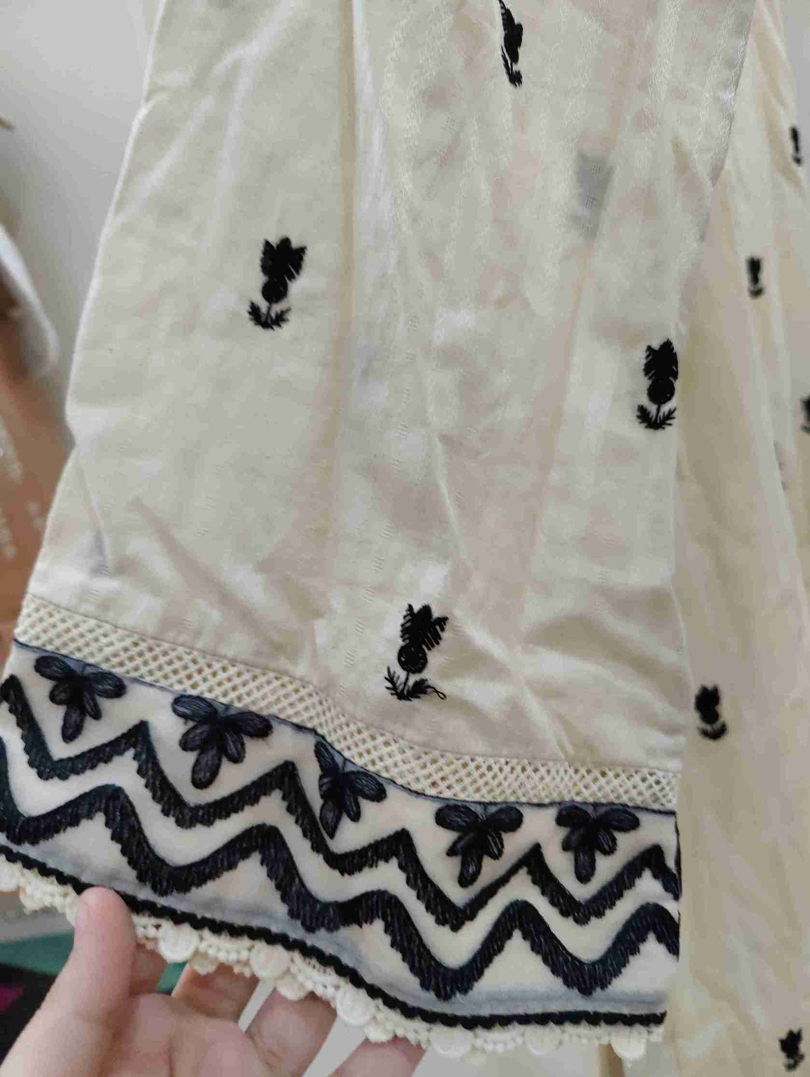 sapphire embroidred lawn shirt - Image 5